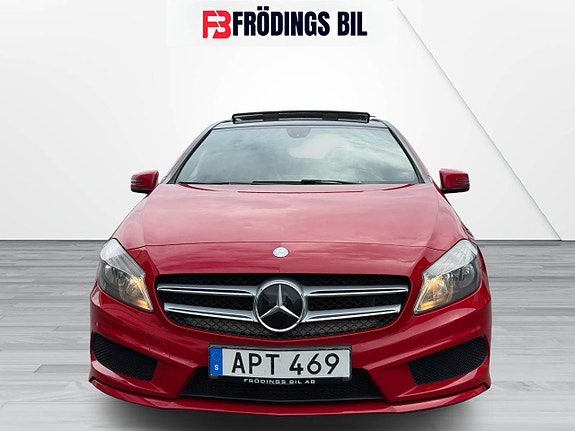 Mercedes-Benz A180 3 of 5