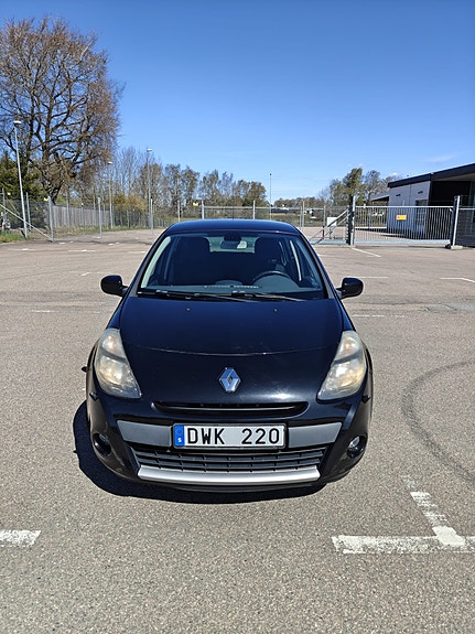 Renault Clio 2 of 5