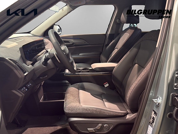 Kia EV5 8 of 16