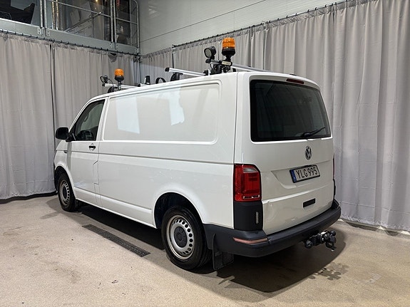 Volkswagen Transporter 3 of 5