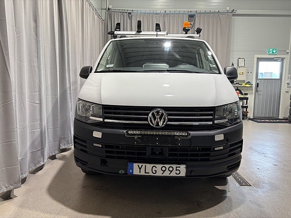 Volkswagen Transporter 7 of 27