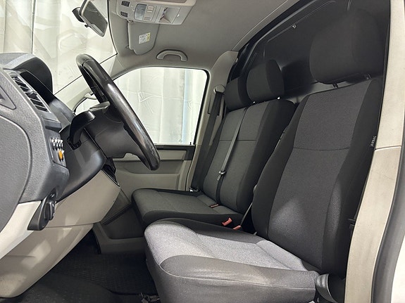 Volkswagen Transporter 10 of 27