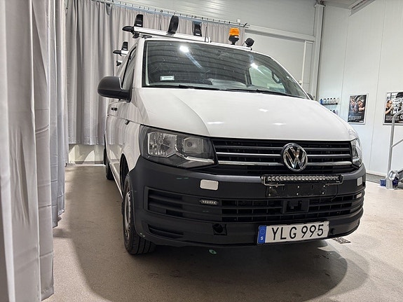 Volkswagen Transporter 6 of 27