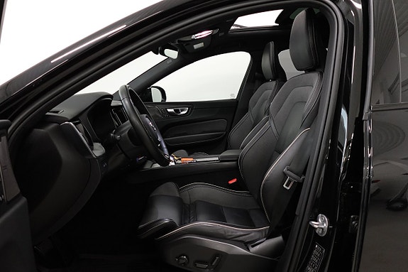 Volvo XC60 4 of 5