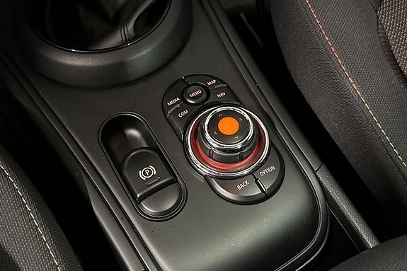 MINI Countryman SE 17 of 23