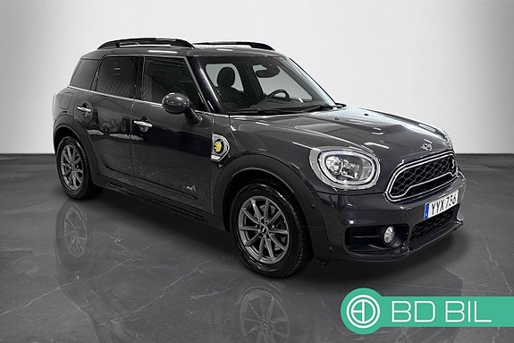MINI Countryman SE 6 of 23
