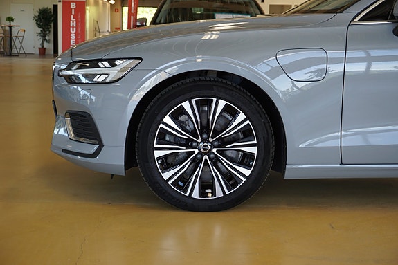 Volvo V60 13 of 17