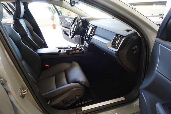 Volvo V60 7 of 17