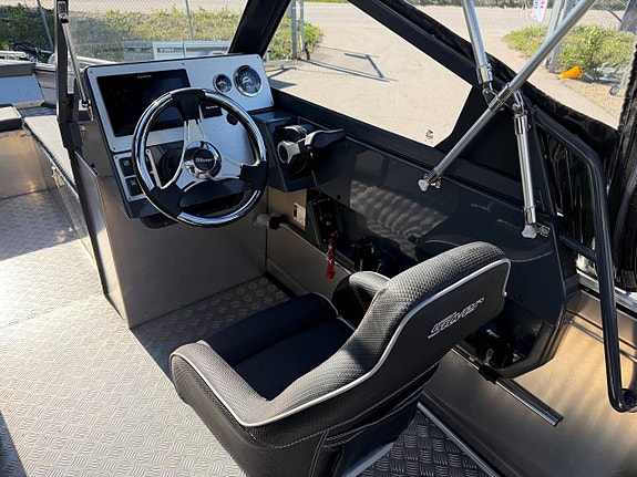 SILVER SHARK BRX MED HONDA 115 HK - 2019 "32 TIMMAR" 8 of 12