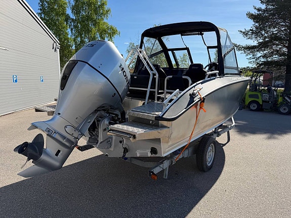 SILVER SHARK BRX MED HONDA 115 HK - 2019 "32 TIMMAR" 5 of 12