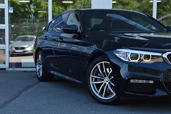 BMW 520d 4 of 5