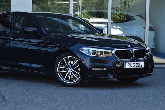 BMW 520d 2 of 5