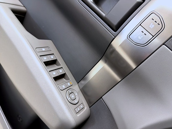 Kia EV3 11 of 15