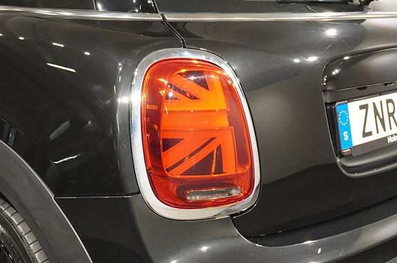 MINI Cooper 9 of 13