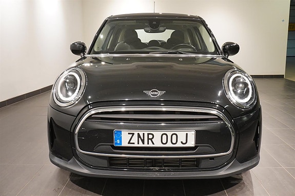 MINI Cooper 8 of 13