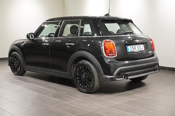 MINI Cooper 3 of 5
