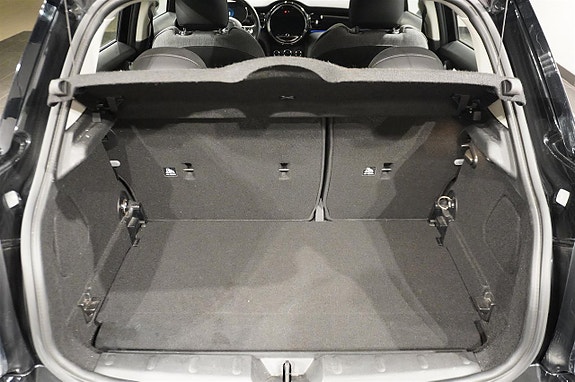 MINI Cooper 6 of 13