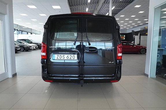 Mercedes-Benz Vito 119 4 of 5