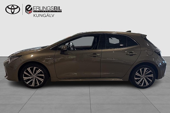 Toyota Corolla 4 of 5