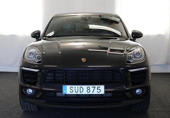Porsche Macan 4 of 5