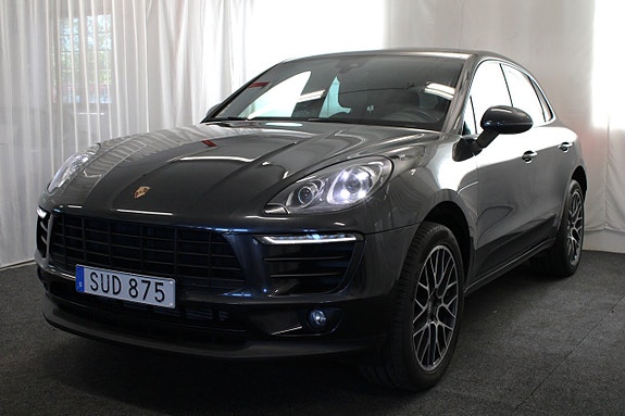 Porsche Macan 6 of 30