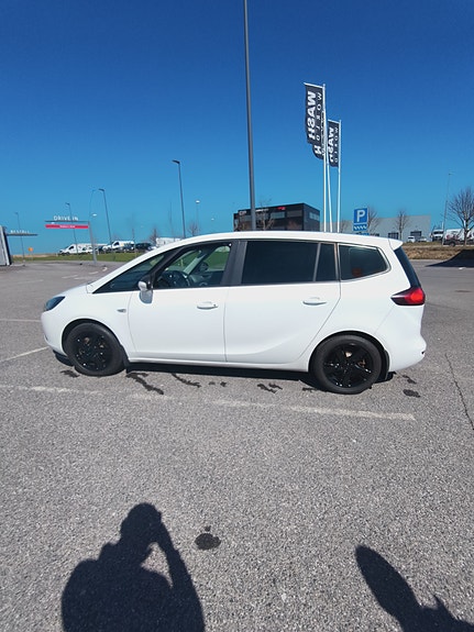 Opel Zafira Tourer 3 of 5