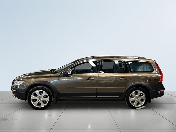 Volvo XC70 4 of 5