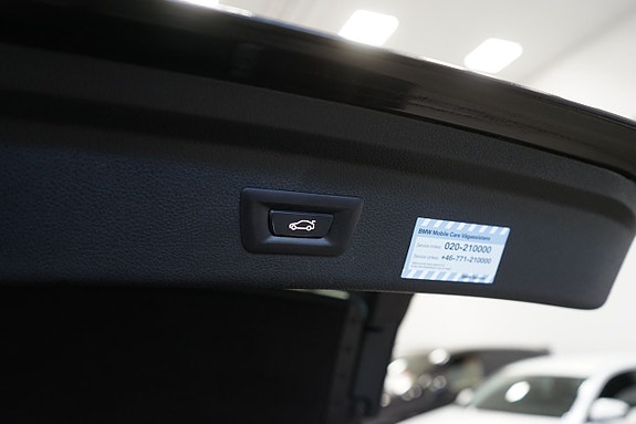 BMW 320d 9 of 18