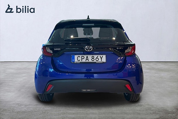 Toyota Yaris 5 of 5