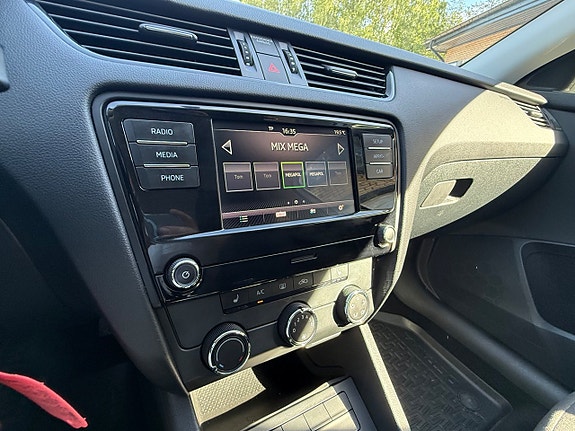 Skoda Octavia 14 of 16