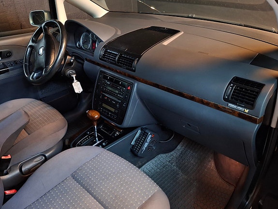 Seat Alhambra 7 of 11