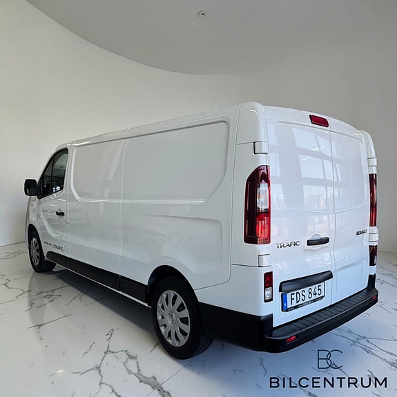 Renault Trafic 4 of 5