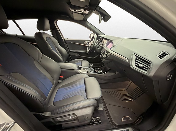 BMW 118i 9 of 28