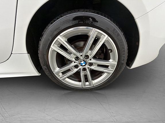 BMW 118i 26 of 28