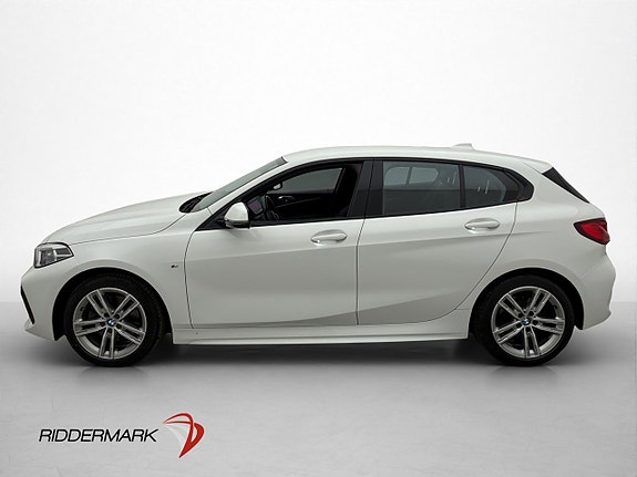 BMW 118i 4 of 5