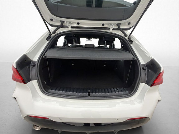 BMW 118i 8 of 28