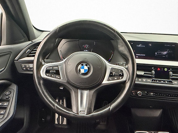 BMW 118i 10 of 28