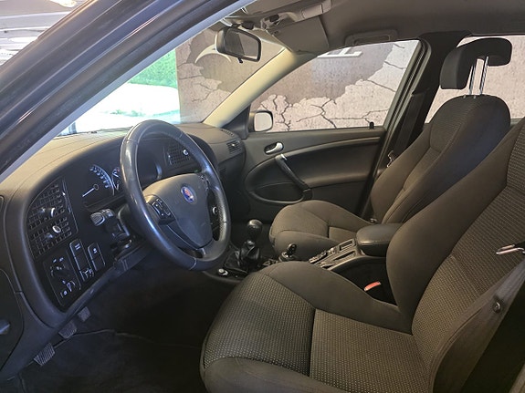 Saab 9-5 7 of 12