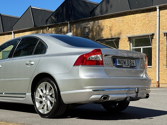 Volvo S80 14 of 30