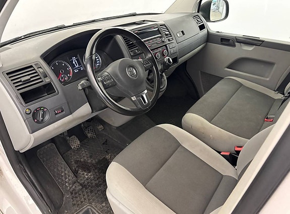 Volkswagen Transporter 3 of 5