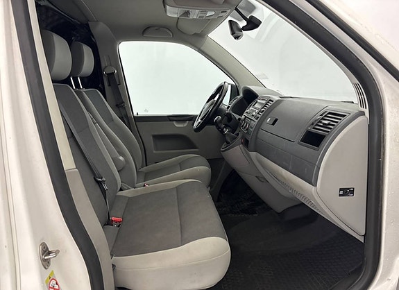 Volkswagen Transporter 6 of 10