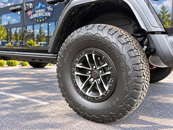 Jeep Wrangler 10 of 23
