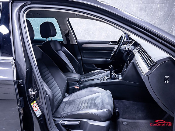 Volkswagen Passat 15 of 29
