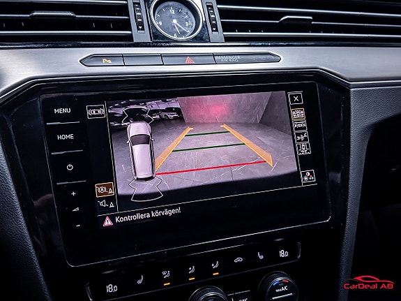 Volkswagen Passat 24 of 29