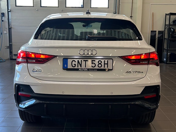 Audi Q3 5 of 5