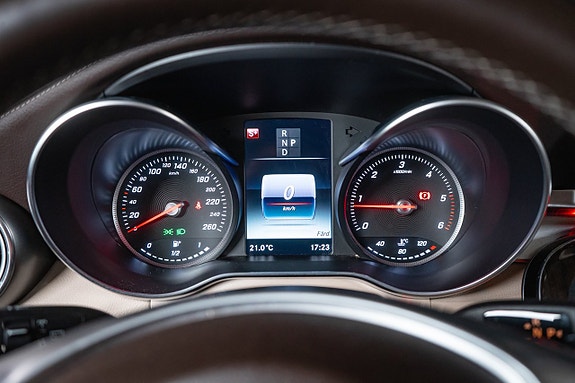 Mercedes-Benz GLC250 d 21 of 28