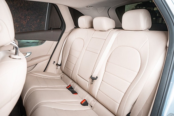 Mercedes-Benz GLC250 d 28 of 28