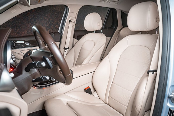 Mercedes-Benz GLC250 d 15 of 28
