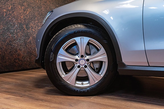 Mercedes-Benz GLC250 d 10 of 28