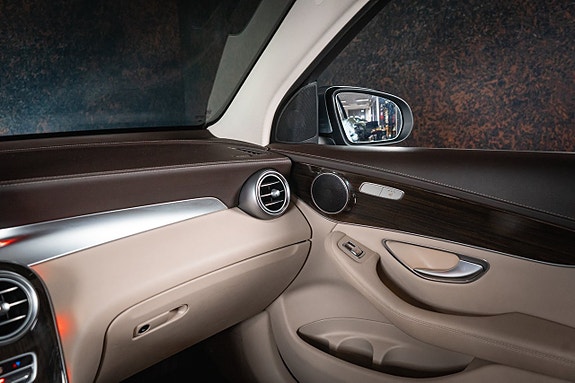 Mercedes-Benz GLC250 d 18 of 28
